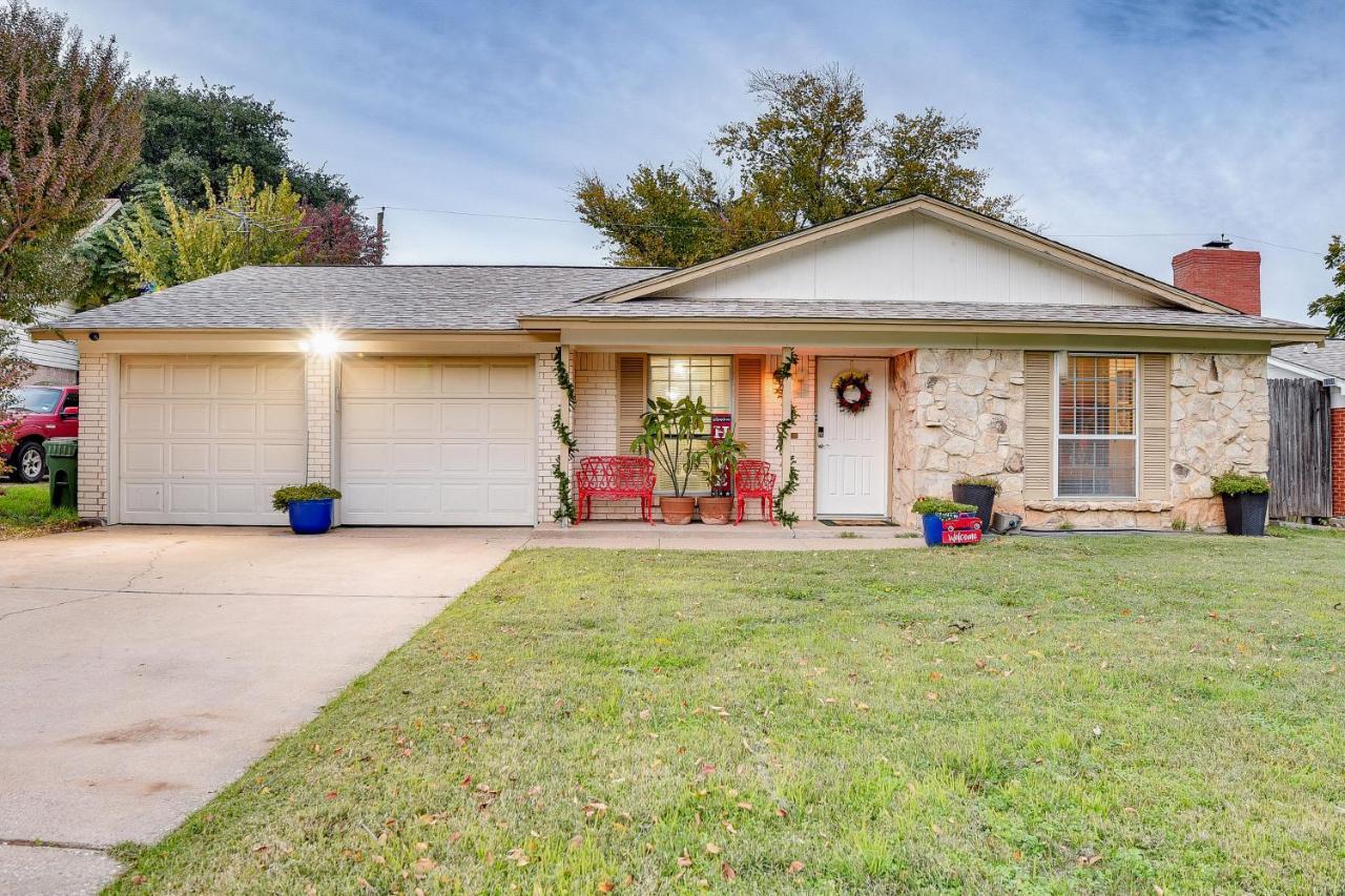 Arlington Home With Patio, Walk To Atandt Stadium! Exteriör bild